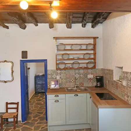Le Petit Chateau