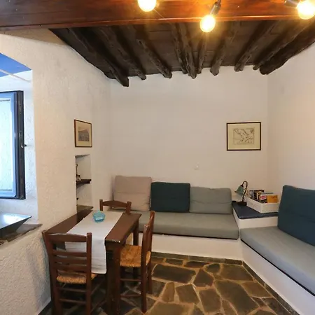 Le Petit Chateau