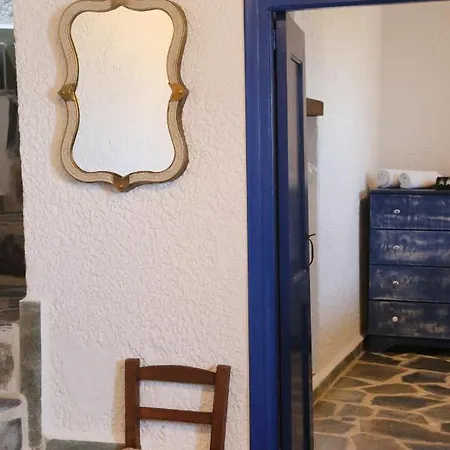 Holiday home Le Petit Chateau Ano Syros