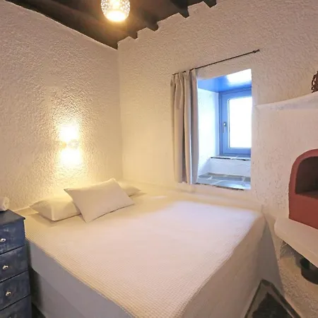 Le Petit Chateau