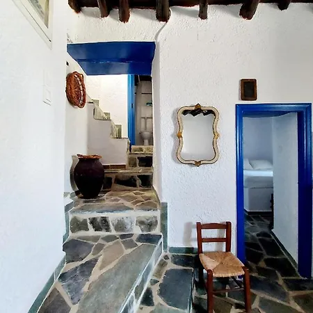 Le Petit Chateau *