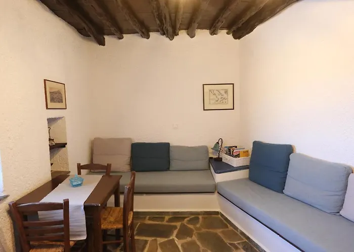 Holiday home Le Petit Chateau Ano Syros