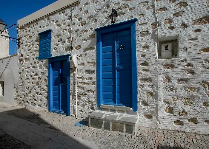 Holiday home Le Petit Chateau