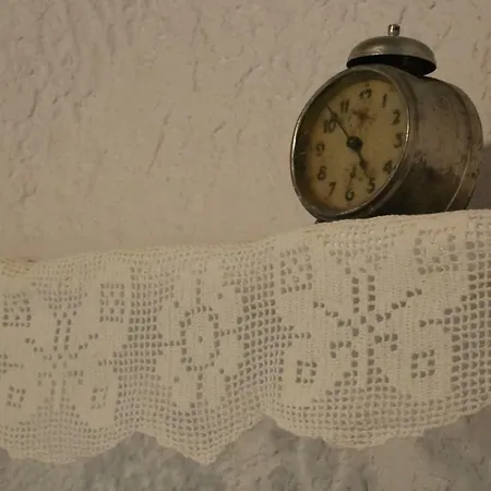 Le Petit Chateau Ano Syros